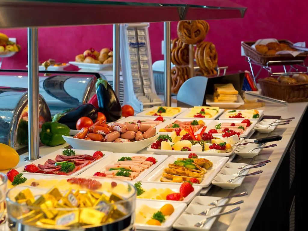 Achat Hotel Dresden Elbufer