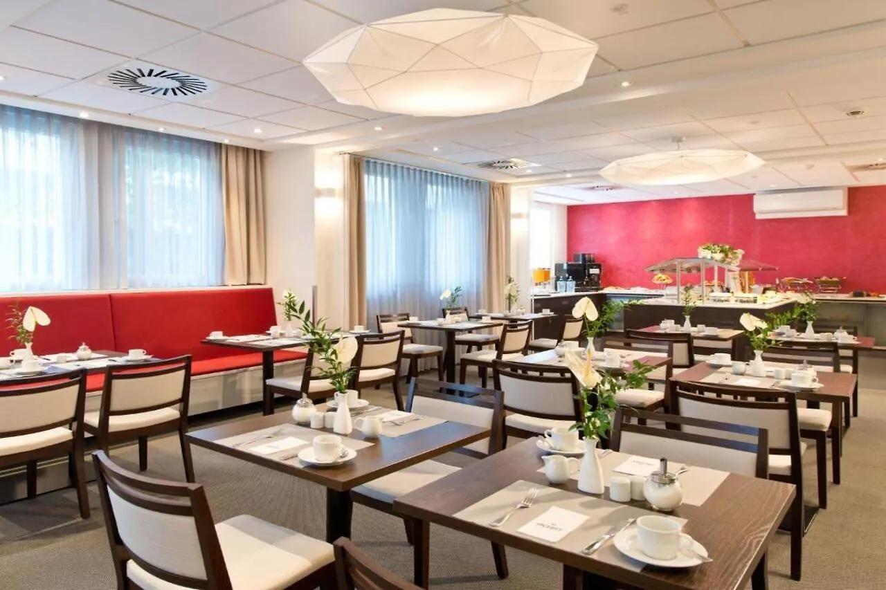 Achat Hotel Dresden Elbufer 4*,  Germania