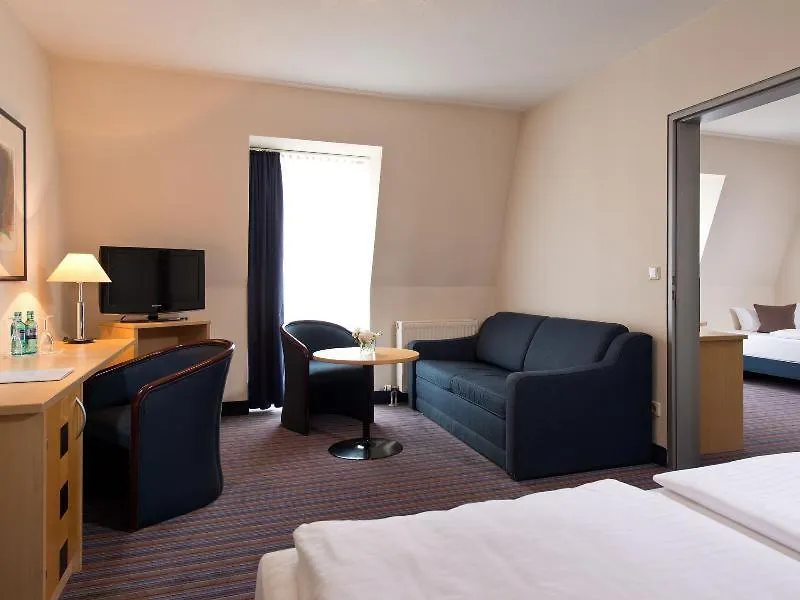 ****  Achat Hotel Dresden Elbufer Germania